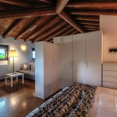 Appartement Valles & Mars Como