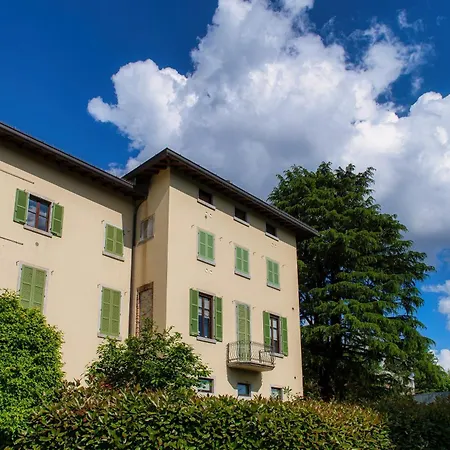 Valles & Mars Apartman