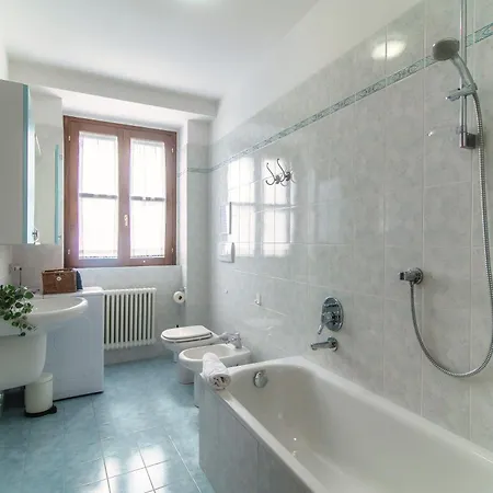 Valles & Mars Apartman *