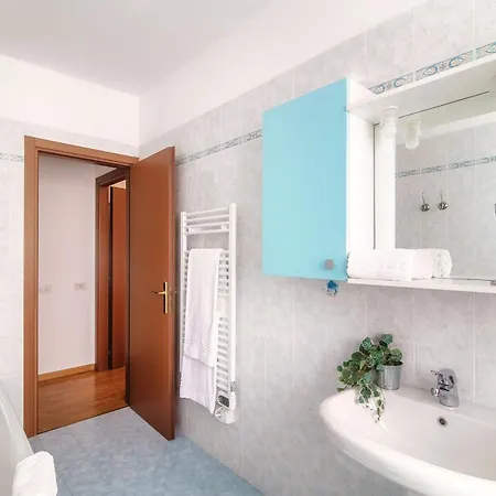 Valles & Mars Apartman